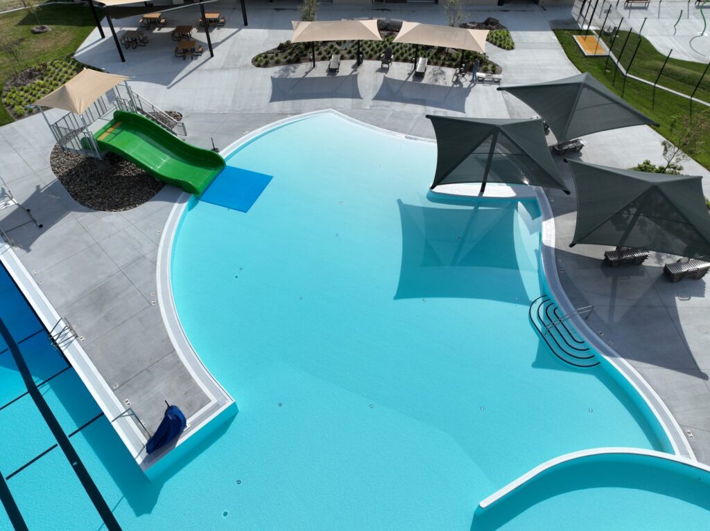 Aerial photo of the Lansing Aquatic Center in Lansing, Kansas.