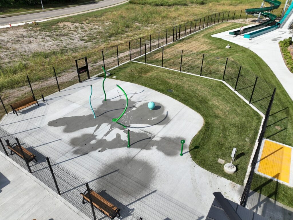 Aerial photo of the Lansing Aquatic Center in Lansing, Kansas.